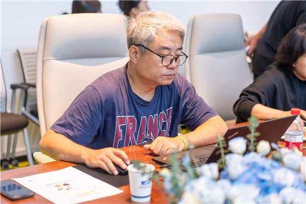 西安建筑科技大学艺术学院副院长 姜涛.jpg