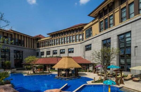 湍口众安氡温泉泳池